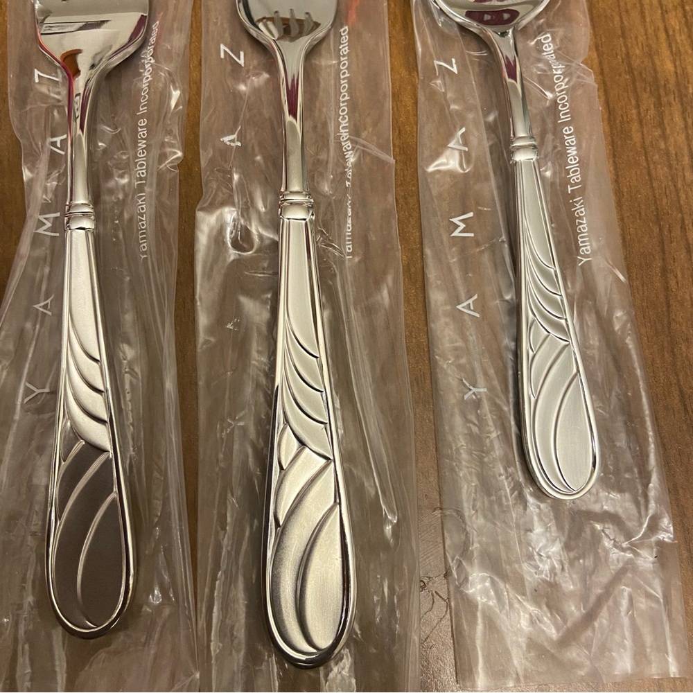 Yamazaki Mistral Ice Design by Toffolon 3 Piece Stainless Flatware Set - Picture 2 of 5